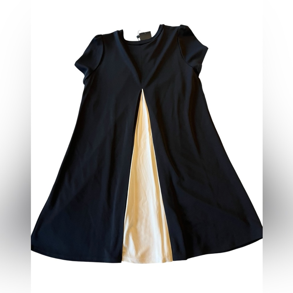 Allen B. By Allen Schwartz Black dress with Black and Gold Tag Charm Card